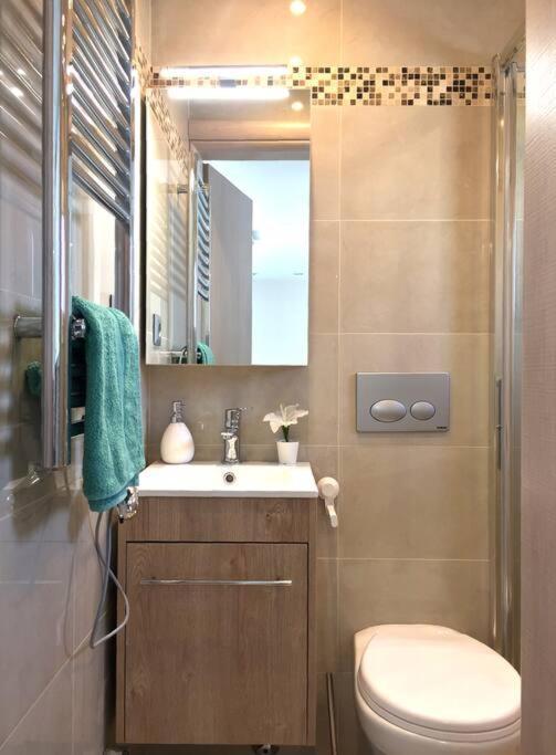 Emerald Mini Suite:Your Deluxe Studio In Kalamaria Soluň Exteriér fotografie