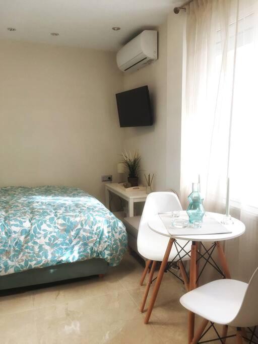 Emerald Mini Suite:Your Deluxe Studio In Kalamaria Soluň Exteriér fotografie